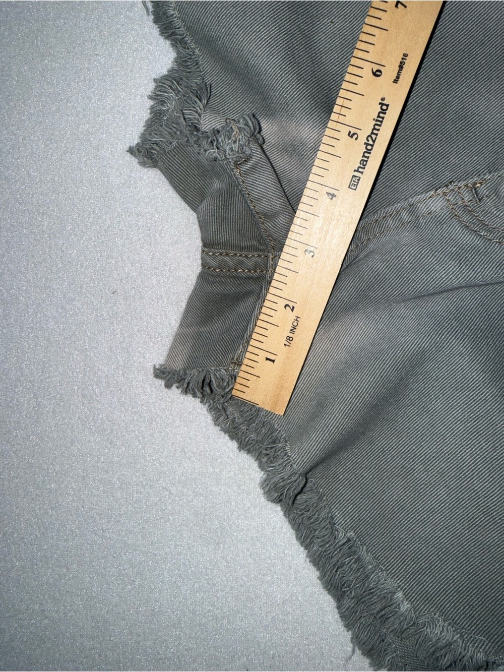Free People Distressed Denim Shorts – Women’s Size 27 – Gray Wash Cutoff Shorts - Picture 8 of 9